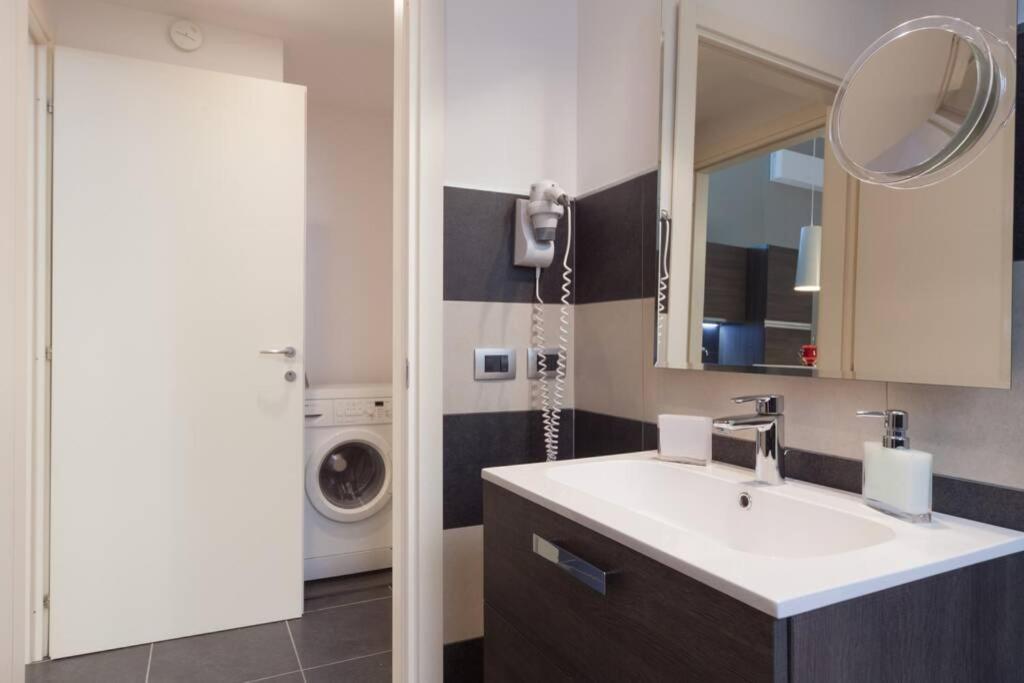 Residenza Ermanni Apartment Verona Centro Bagian luar foto